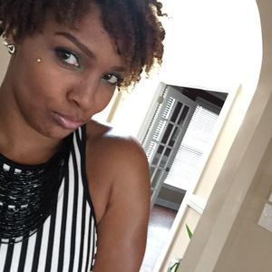 Meet your Posher, Rachelle