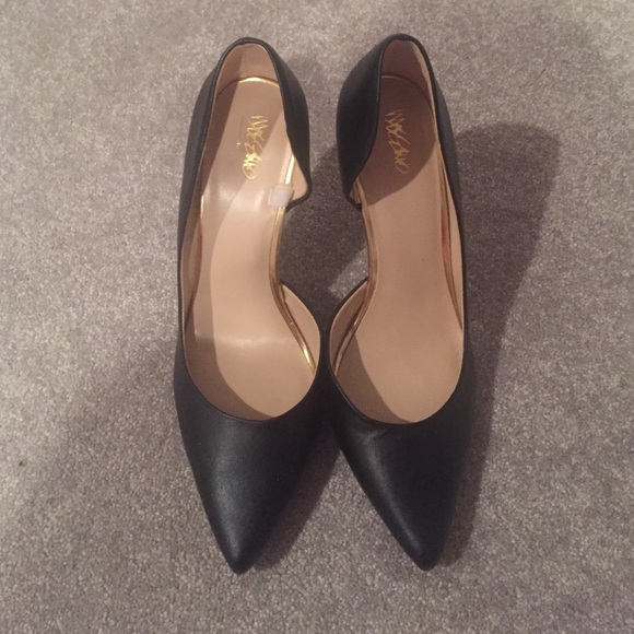 Black Pointed Heels Size 8.5