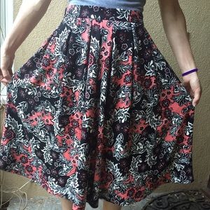 This is an HM Skirt, brand new with tag.