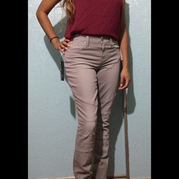 Cute Gray DKNY Jeans!😍 - Picture 2 of 4