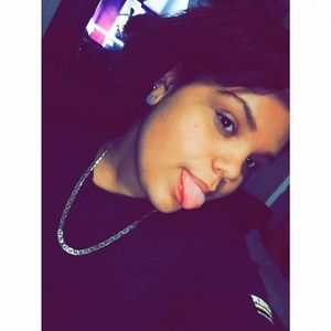 Meet your Posher, Idalia