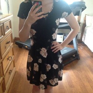 ❌SOLD❌ Gorgeous Floral Dress