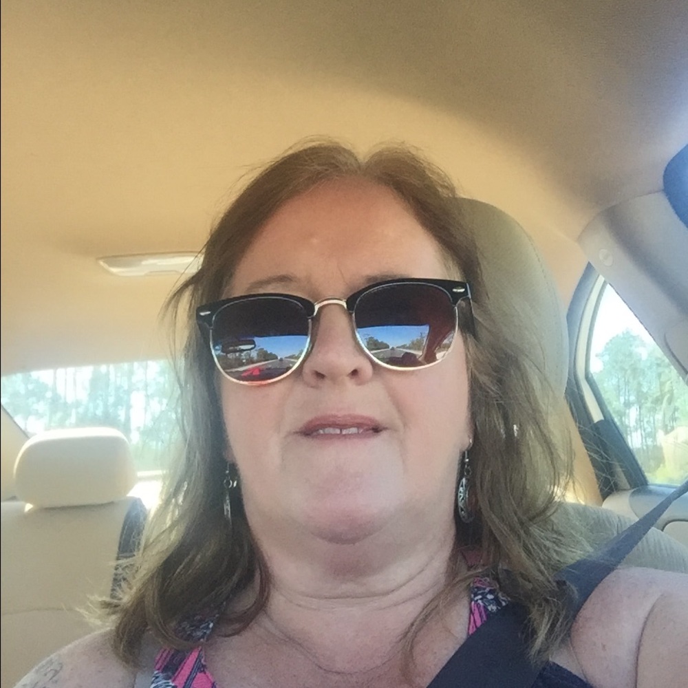 Meet your Posher, Janine