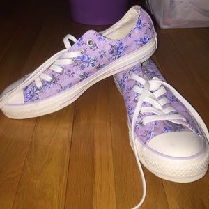 Floral converse