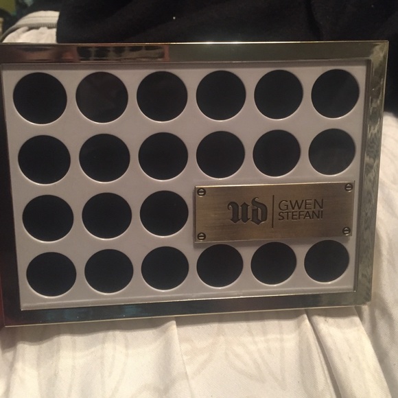 Urban decay grown stefani