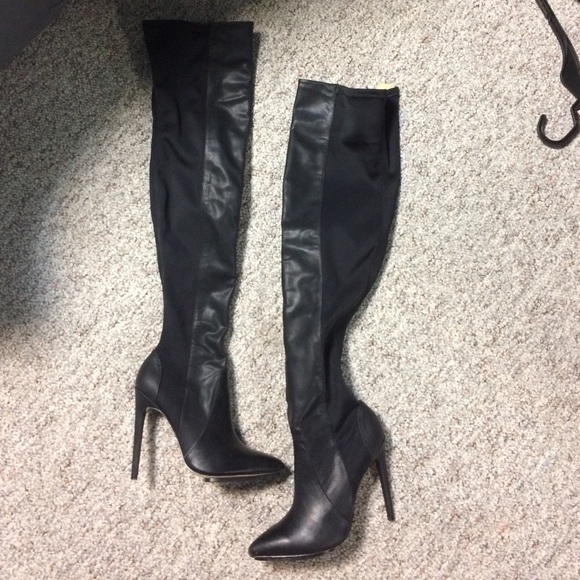 Black heel boots