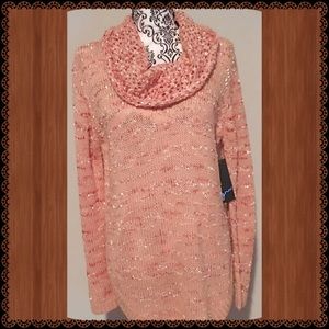 🎉NEW ITEM!🎉 Coral, cowl-neck, tunic sweater