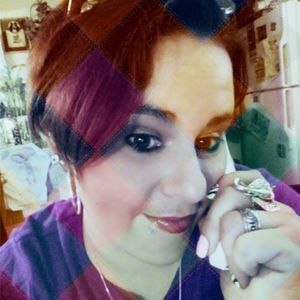 Meet your Posher, Crystal