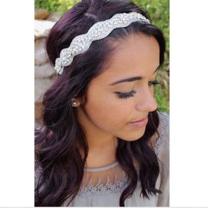 🎉🎉 2 Bridal headbands🎉🎉