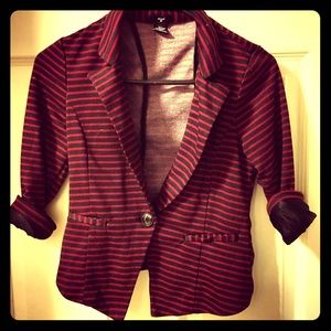 Black and red striped blazer 💄👓