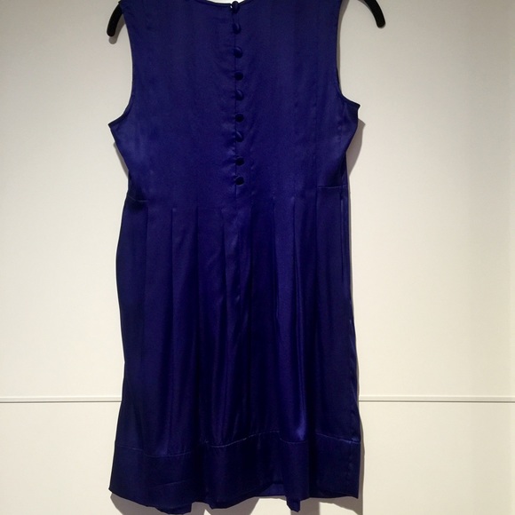 Navy 100% Silk Baby Doll Button Up Detail Perfect! - Picture 1 of 4