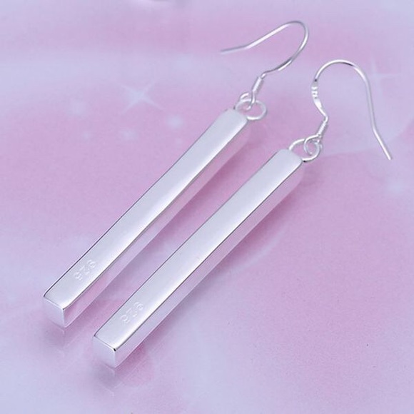 925 stamped beautiful earring - Picture 2 of 2