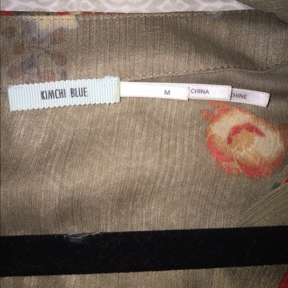 Fall Fringe Kimono with Belt - Picture 4 of 4