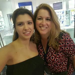 Meet your Posher, Deyanira