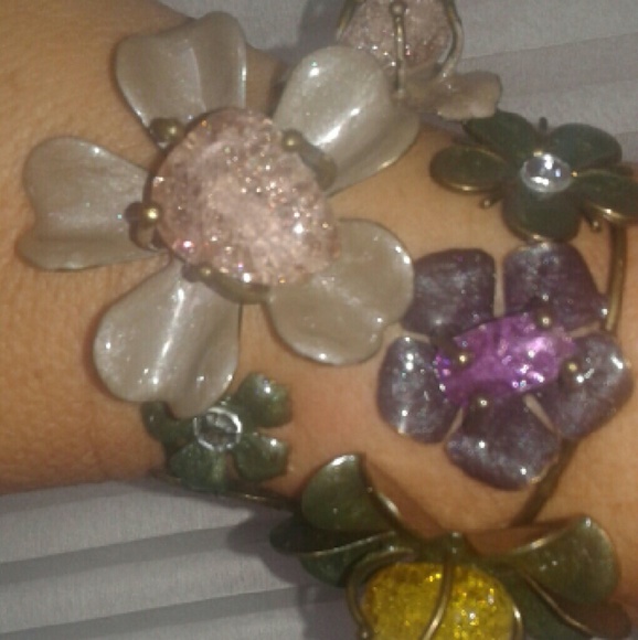 Floral Cuff Bracelet - Picture 2 of 4