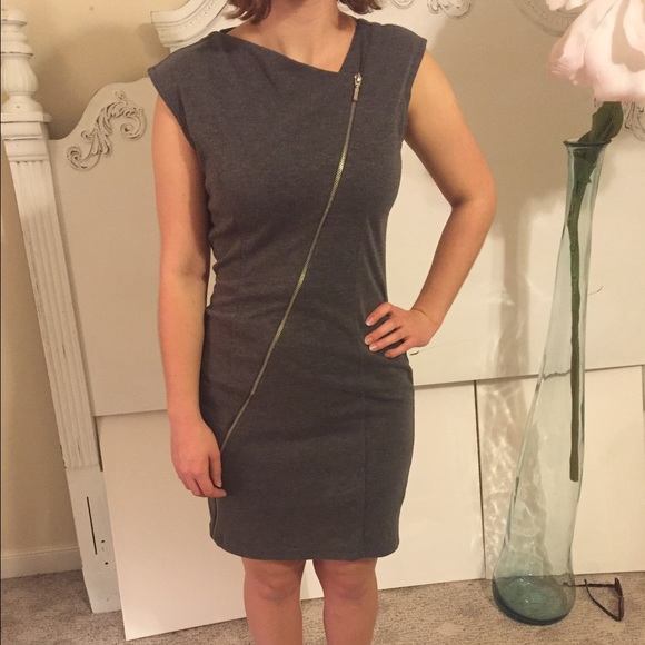 Sophisticated grey fitted dress w/zipper accent