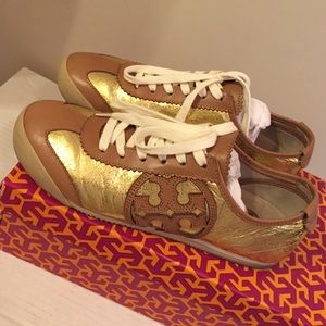 Murphey- Mirror Craquelee/Veg Leather