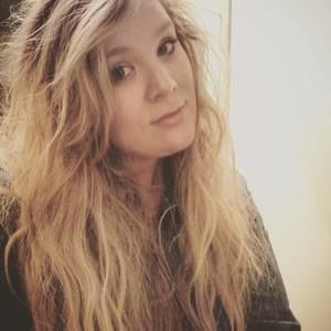 Meet your Posher, Caitlin