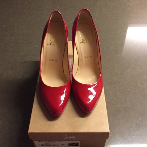 Christian Louboutin Décolleté 868 Pump