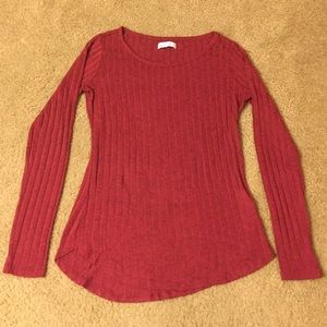 Comfy Maroon Abercrombie & Fitch Long Sleeved Top