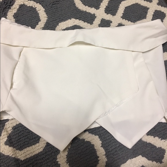 White Zara skort