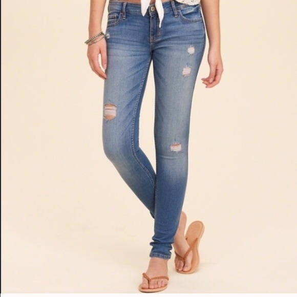 ❤️Hollister super ripped jeans❤️