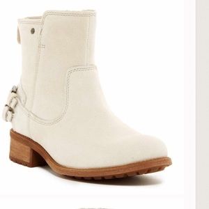 Authentic ugg boots. NWT