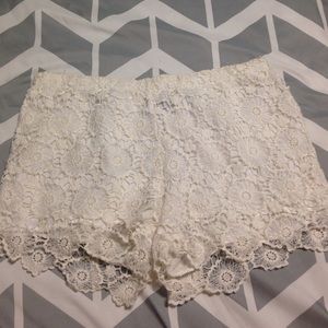 Cute white shorts.