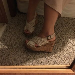 Mudd lace wedges