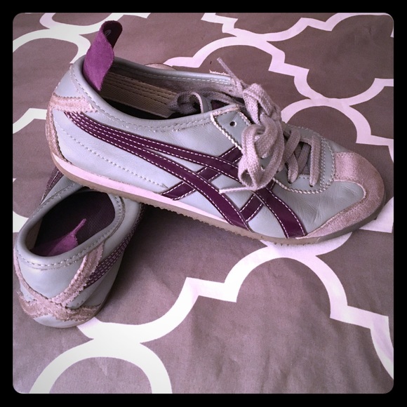 Onitsuka Tiger Women's Mexico 66 Sneaker