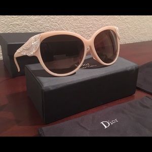 Authentic Christian Dior sunglasses Authentic Christian Dior sunglasses