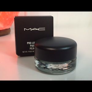 MAC Pro Longwear Paint Pot Clearwater