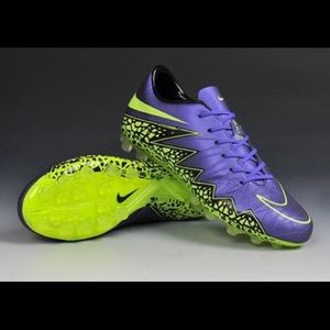 Nike Hyper Venom II Men's Soccer Cleats