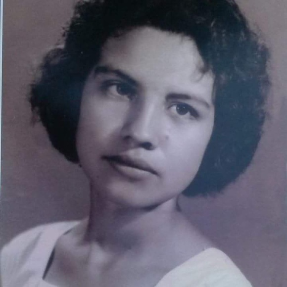 Meet your Posher, Maria - Picture 1 of 1