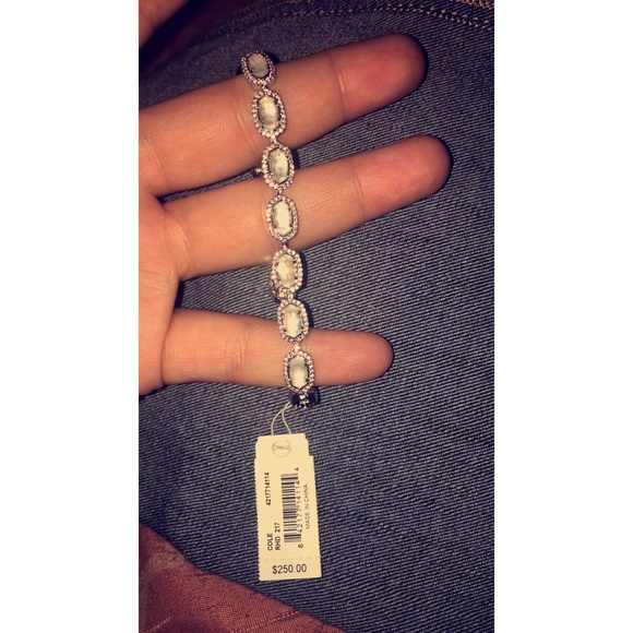 Kendra Scott bracelet