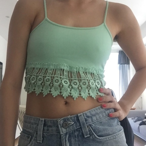 Crop Tank with Trim