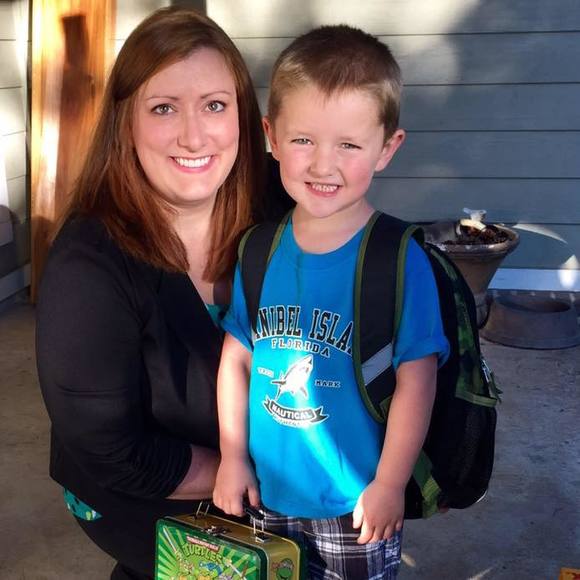 Meet your Posher, Mandi - Picture 1 of 1