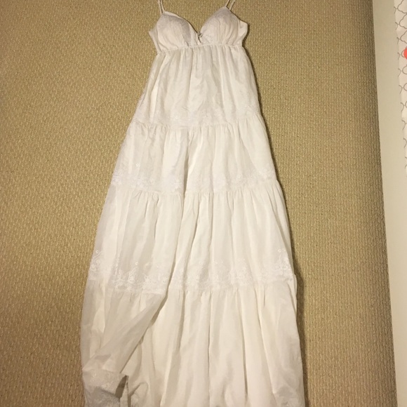 Bebe Maxi Dress