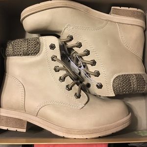 Mossimo Boots