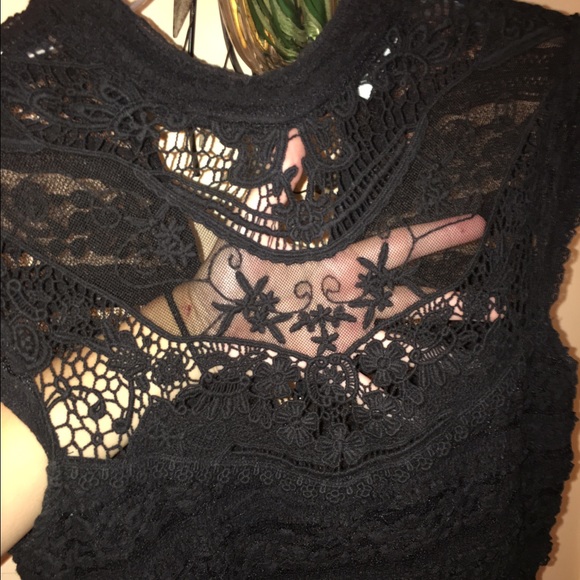 urban outfitters lace romper - Picture 4 of 5