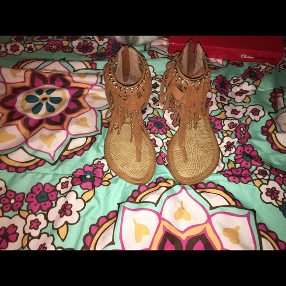 Fringe sandals