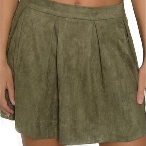 Army green suede mini skirt for fall 2016!