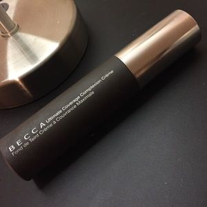 BECCA Cosmetics Foundation Shade- Noisette