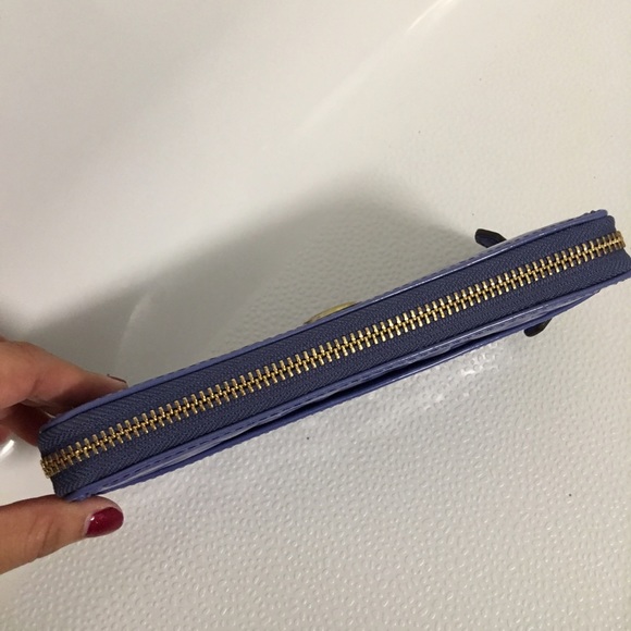 Coach EMBOSSED PATENT ACCORDION ZIP wallet - Picture 3 of 4