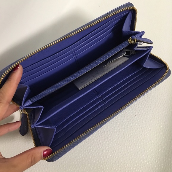 Coach EMBOSSED PATENT ACCORDION ZIP wallet - Picture 4 of 4