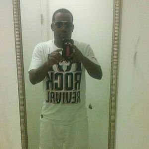 Meet your Posher, Delaino