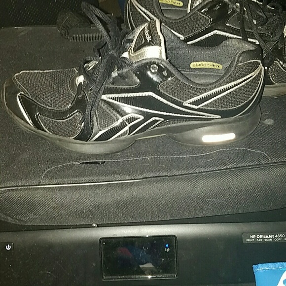 Men's Reebok sneakers - Picture 2 of 3