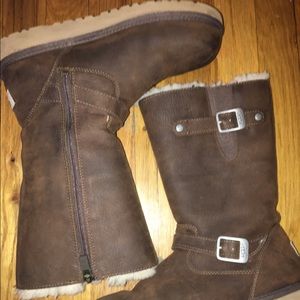 Ugg Austraila Women's Sutter Boot