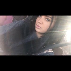 Meet your Posher, Averey