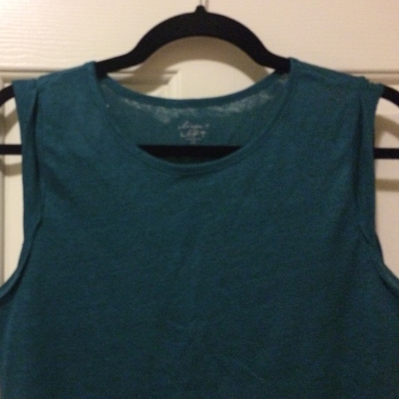 Linen Loft top - Picture 2 of 2